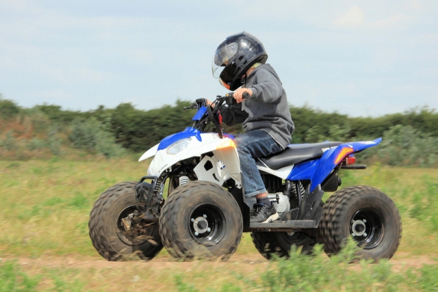  Quading off road
